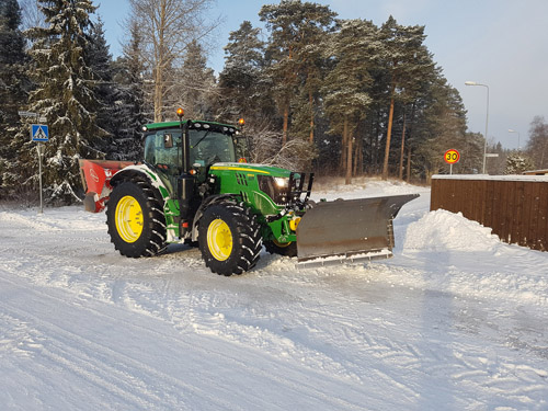 Snöröjning åt kommun